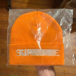 Supreme motion logo beanie